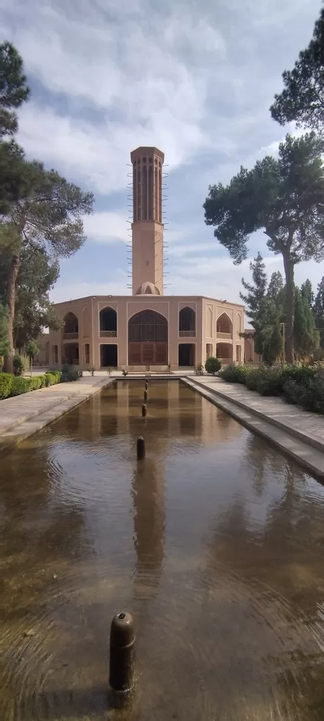 Dowlat Abad Garden