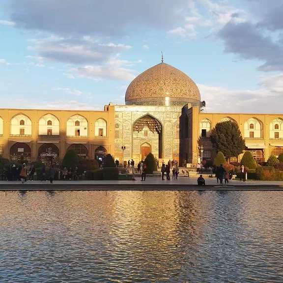 Sheikh Lotf ollah Mosque in Naghshe Jahan Square