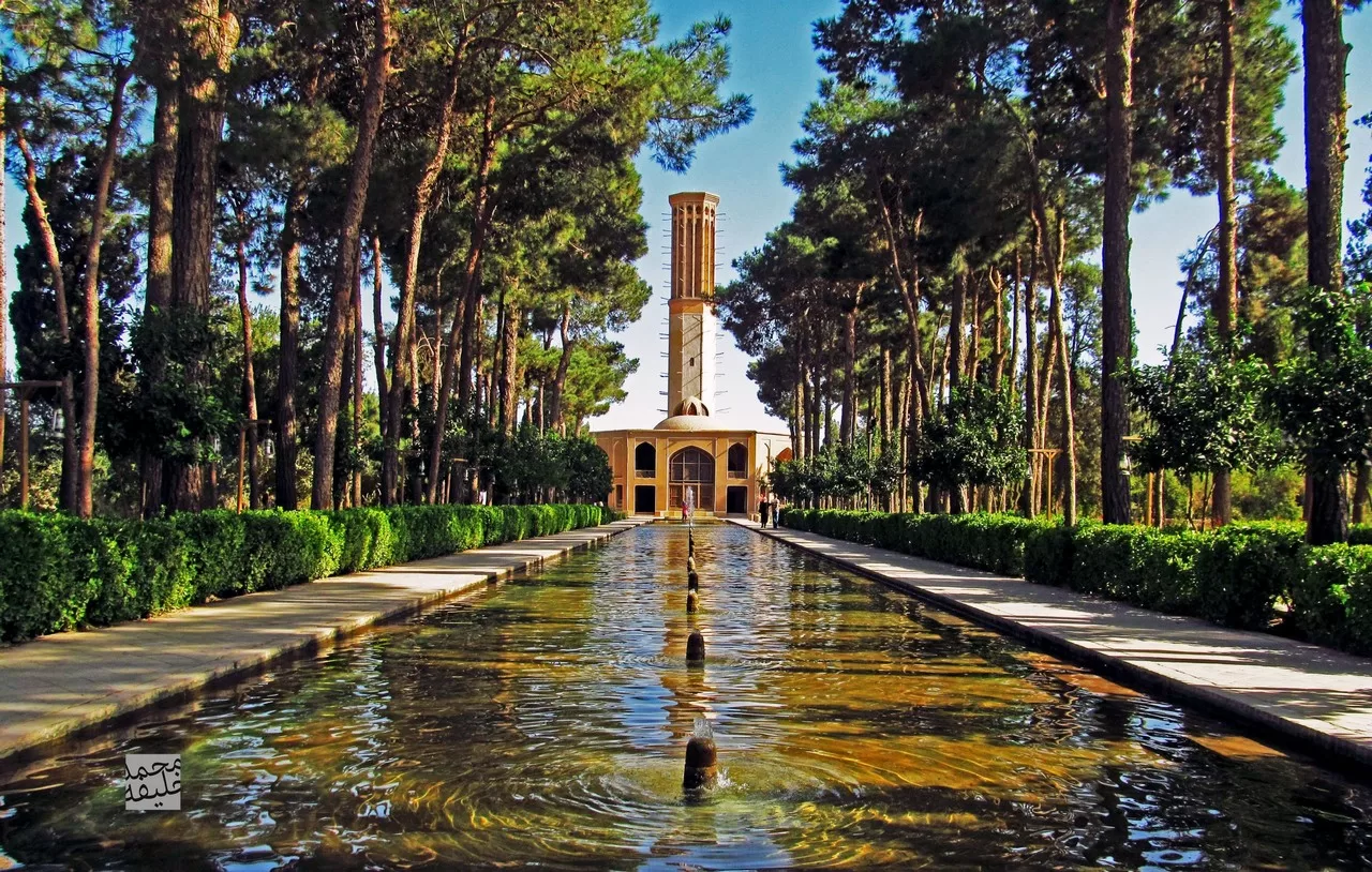 Dowlat Abad Garden