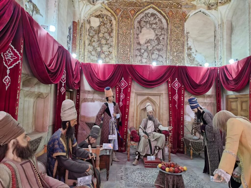 wax figures of Zand dynasty court